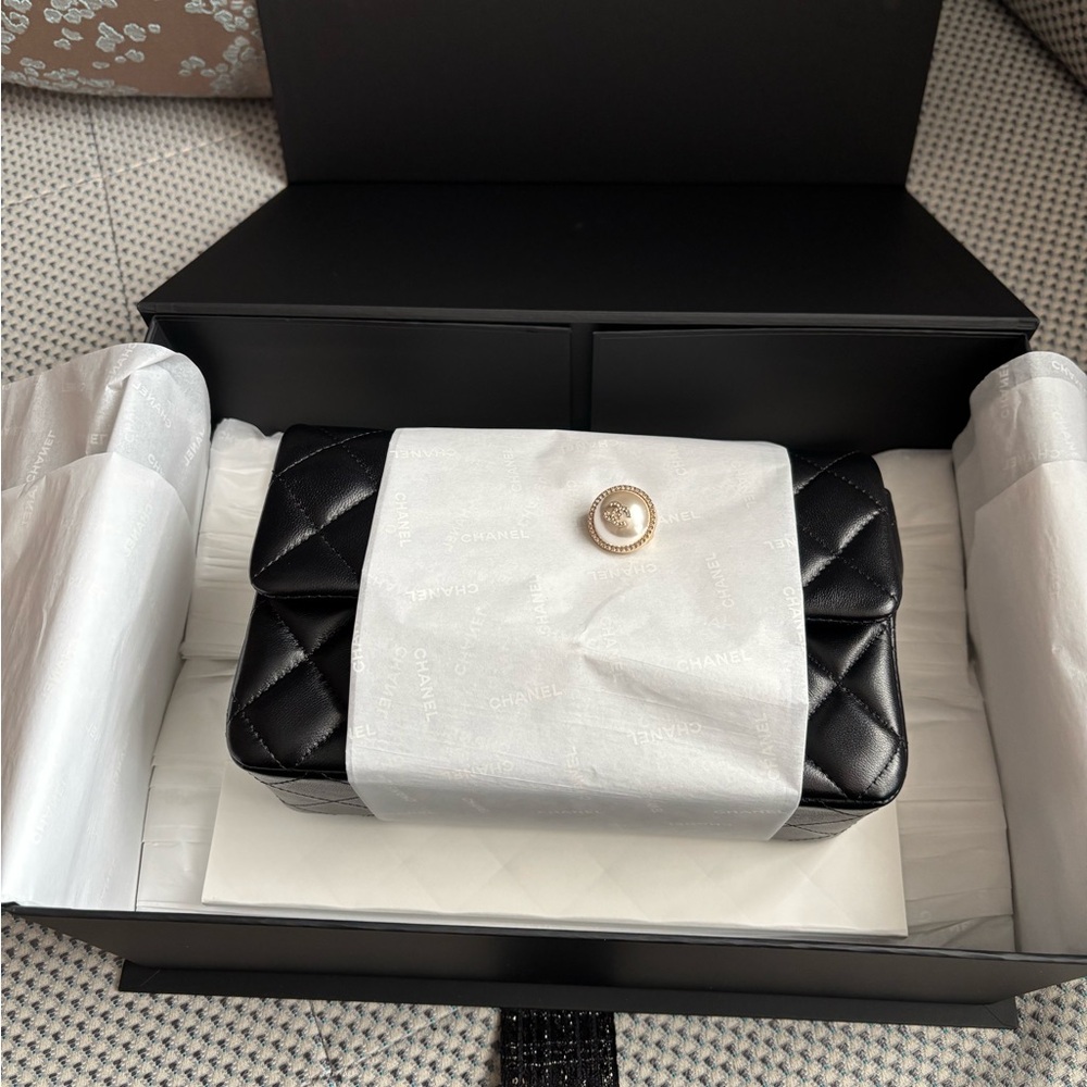 Chanel Mini Flap Lambskin Bag with packaging - Picture 5 of 6
